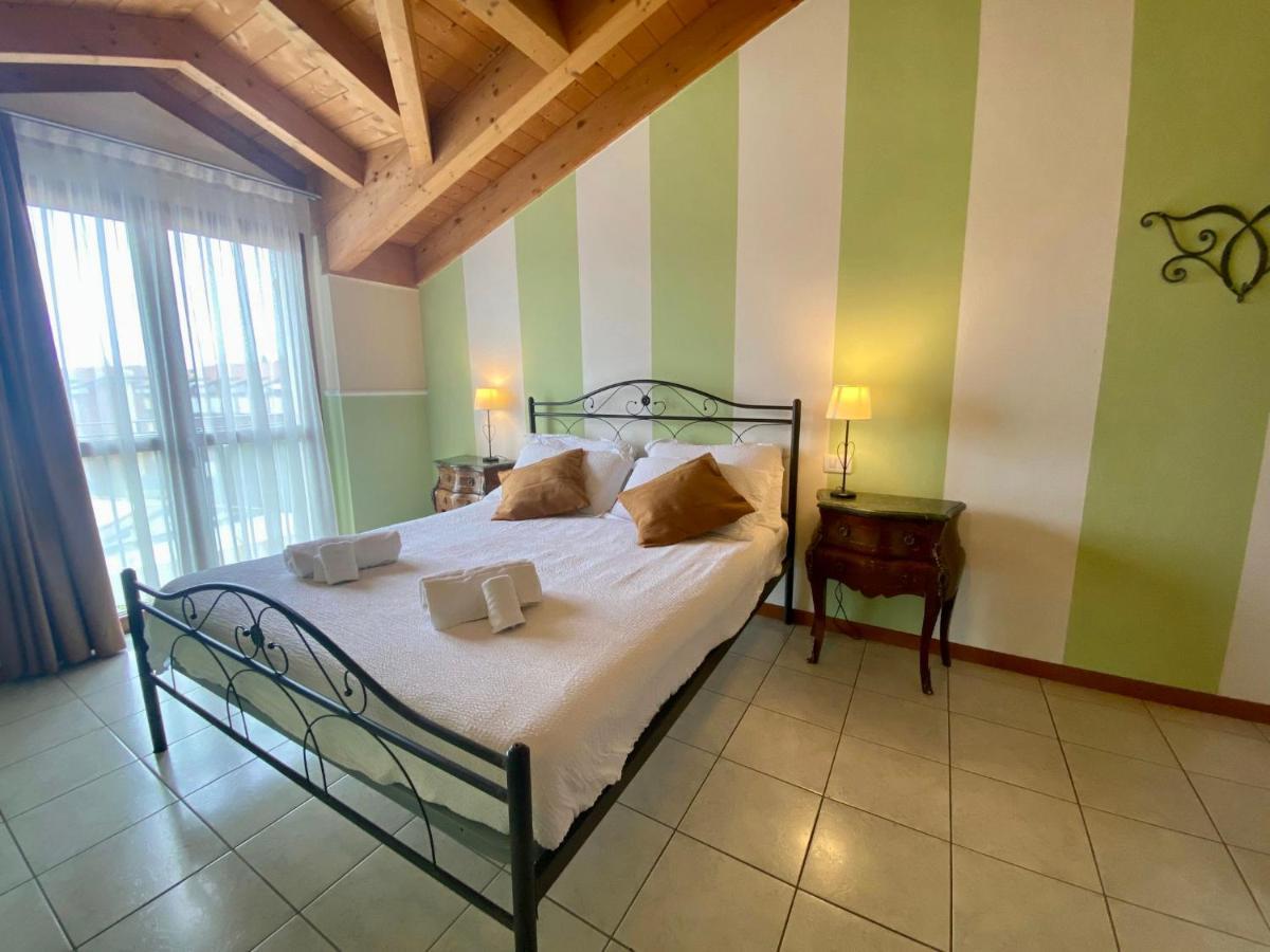 Ferretti Residence Garda Palace Песк'єра-дель-Гарда Екстер'єр фото