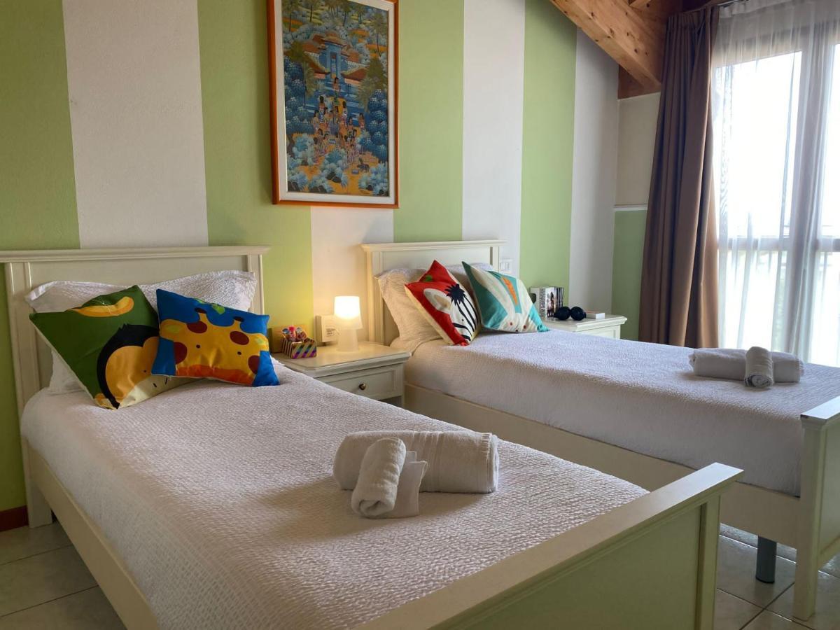 Ferretti Residence Garda Palace Песк'єра-дель-Гарда Екстер'єр фото